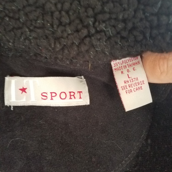 Fleece zip up pretty design - Picture 2 of 2